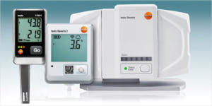 Tres aparatos de medición y registro de temperatura y humedad de Testo.