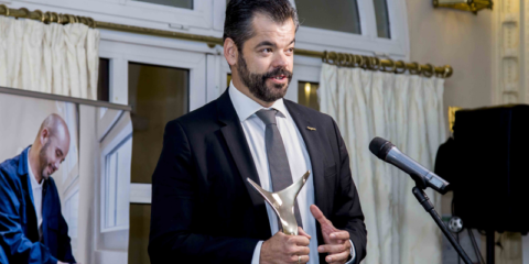 Vicente Gallardo recibe el premio Manuel Laguna 2022 por su aportación al sector de la calefacción