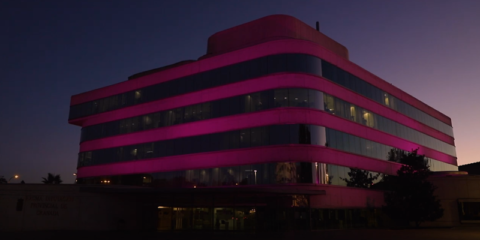 Iluminación de la fachada de la Diputación de Granada con soluciones de Prilux