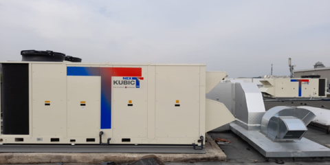 Tres Kubic Next de Hitecsa climatizan una tienda de un centro comercial en el norte de Italia