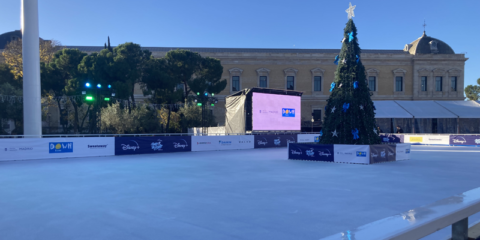 Daikin climatiza con dos bombas de calor la pista temporal de patinaje sobre hielo de la Plaza de Colón