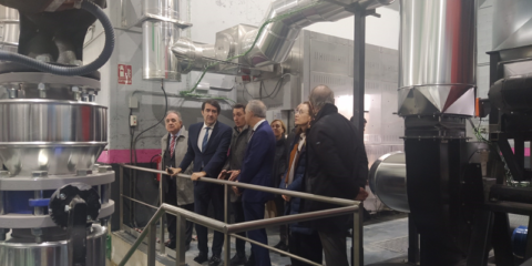 Se inaugura la red de calor con biomasa forestal del campus universitario de ‘La Yutera’