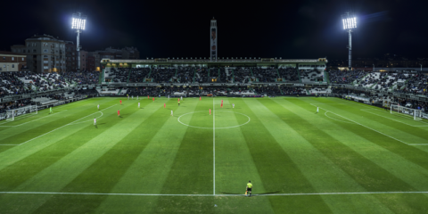 Schréder destaca la implantación de cuatro proyectos de iluminación deportiva en estadios de fútbol