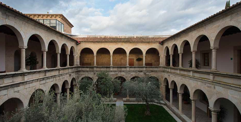 Edificio Junta Extremadura.