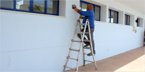 Arranca el Plan de Eficiencia Energética en tres instalaciones municipales de Estepona