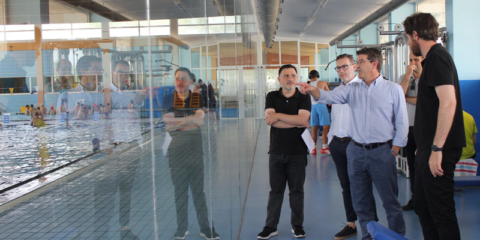 La remodelación de la piscina cubierta de Onteniente permitirá un ahorro energético del 80%