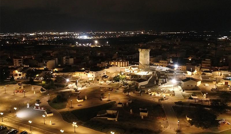Vista aérea de Paterna iluminada.