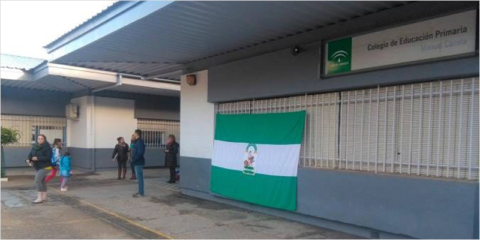 Licitación del contrato de renovación de la iluminación del CEIP Manuel Canela en Sevilla