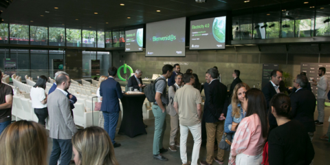 Primer encuentro Electricity 4.0 celebrado por Schneider Electric y ASPRIMA