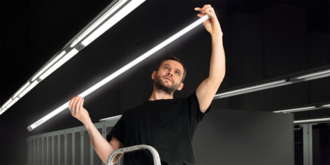 El sistema externo de tubo LED de LEDVANCE ofrece un ahorro energético de hasta el 60%