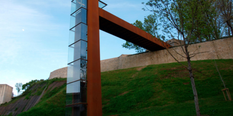 Pamplona aprueba la licitación del contrato de suministro de energía en edificios y ascensores municipales