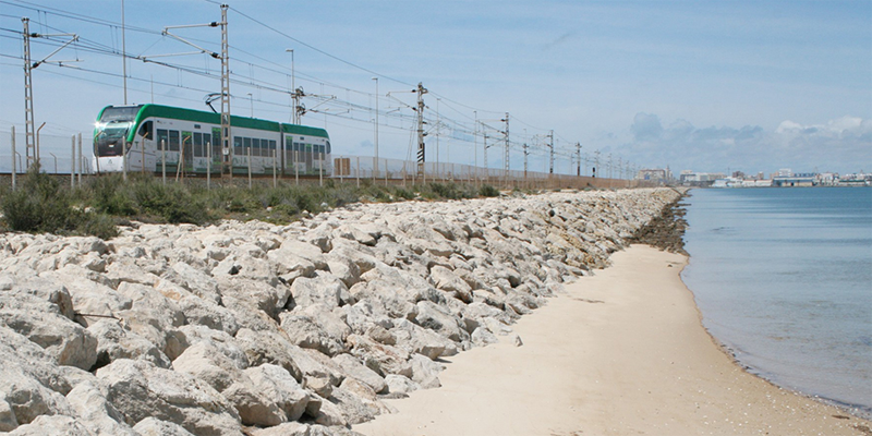 Trambahía de Cádiz ha probado de manera satisfactoria el sistema instalado para la regeneración de la energía de frenado en las subestaciones de tracción. Eficiencia energética, sostenibilidad, ahorro de energía.