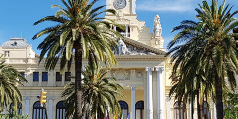 La ciudad de Málaga disminuirá su consumo energético instalando LED en todas las farolas