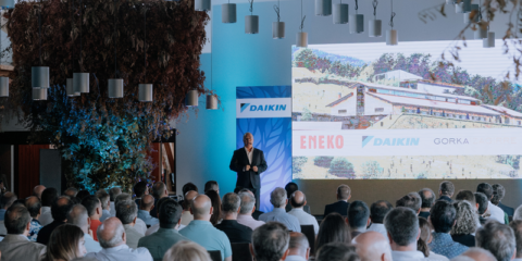 La compañía Daikin apuesta por la descarbonización del sector con el uso de refrigerantes y aerotermia