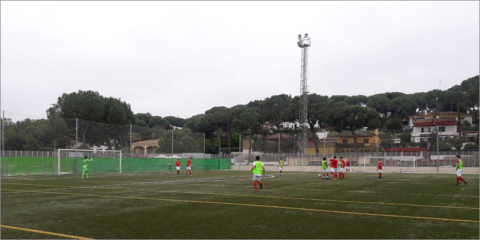 El campo de fútbol Oromana en Alcalá de Guadaíra sustituirá su iluminación con tecnología LED