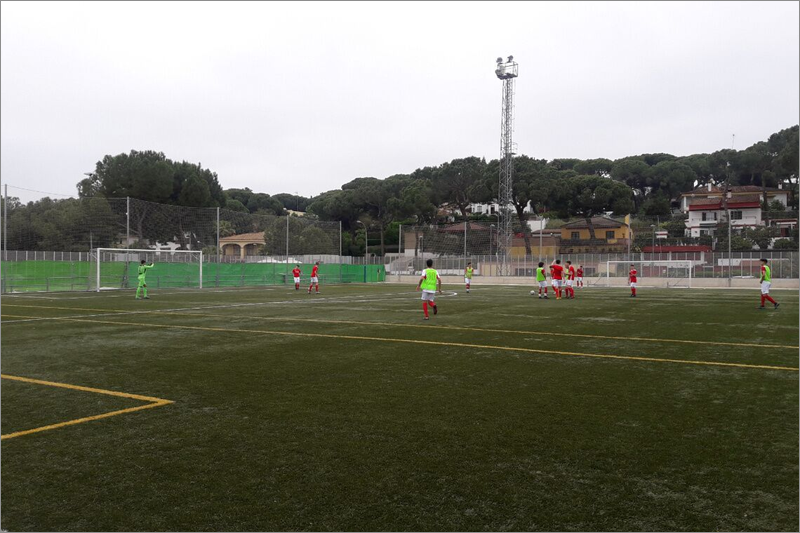 El campo de fútbol Oromana en Alcalá de Guadaíra sustituirá su iluminación con tecnología LED