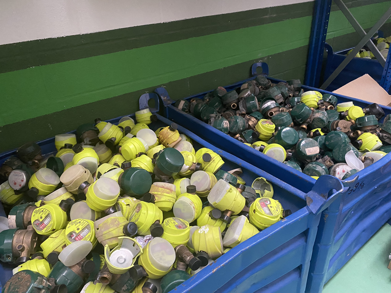ISTA recicla 5.800 kilos de latón de 15.000 contadores de agua para fabricar dispositivos inteligentes