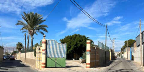 Comienza la instalación de LED en los caminos rurales del Paraje Guillén de La Cañada, en Almería