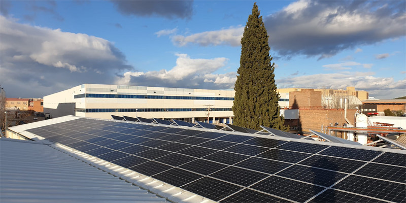 En 2023 se instalaron 1.706 MW de nueva potencia fotovoltaica para autoconsumo en España