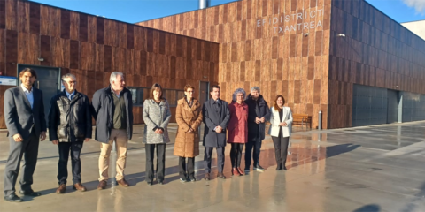 Inaugurada la central y red de calor alimentada con biomasa de astilla de madera en la Txantrea