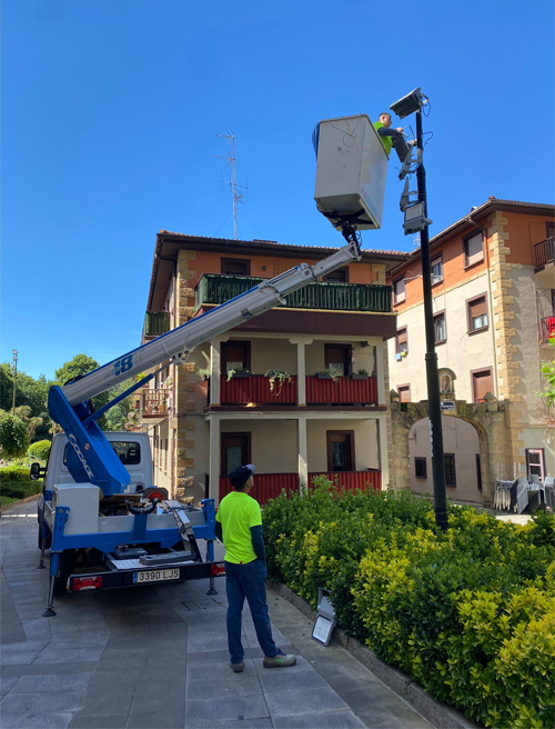 El Ayuntamiento de Mungia mejora la eficiencia energética con la adecuación del alumbrado publico 