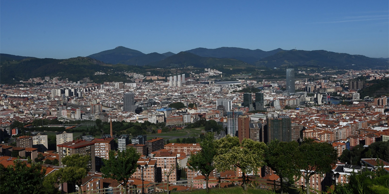 Ampliado el plazo de solicitud para instalar sistemas de aerotermia y placas solares en Bilbao