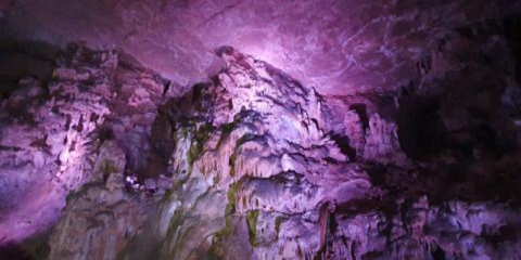 Licitación abierta para renovar la iluminación y sensorización de la Cueva de los Franceses en Palencia