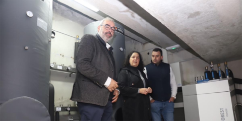 La Xunta de Galicia impulsa la mejora de la eficiencia energética del campo de fútbol de Sobrado