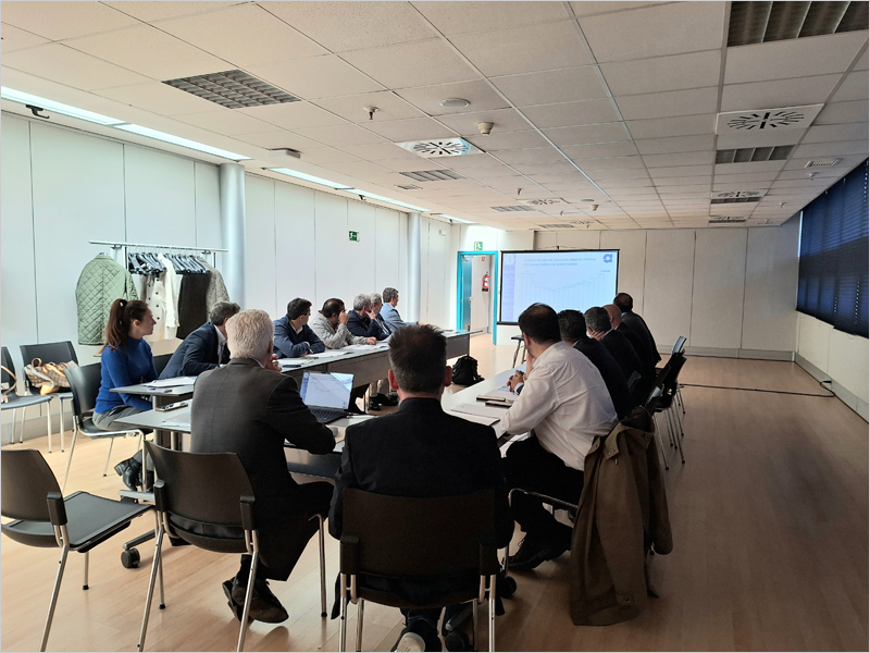 AMBIENVASES y Adime forman a sus asociados sobre obligaciones para la gestión de envases en el sector eléctrico y de iluminación