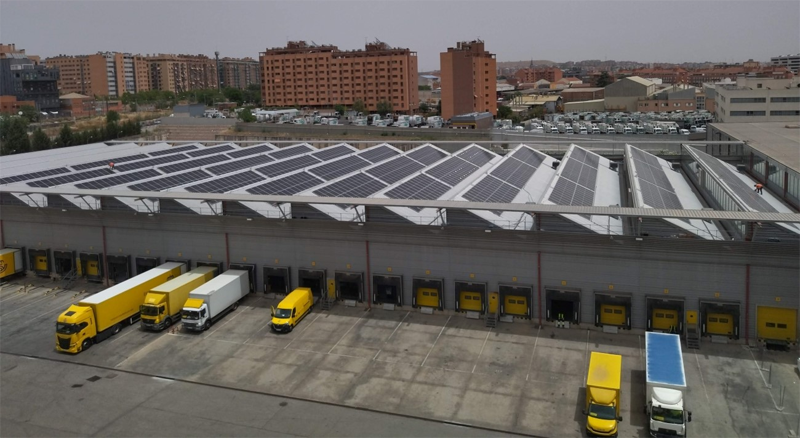 El centro logístico de Correos en Vallecas dispone de una instalación de autoconsumo de 518 kWp