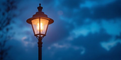 La conservación y mantenimiento integral del alumbrado exterior de Málaga sale a licitación