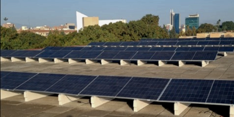 Las placas solares en tres edificios administrativos murcianos ahorrarán más de 46.000 euros al año