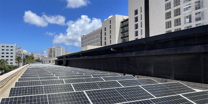 El Insular Materno-Infantil de Gran Canaria inicia la instalación de paneles fotovoltaicos