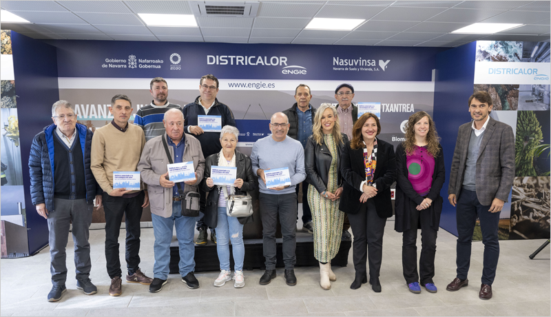 Los edificios conectados a la red de calor de Txantrea en Pamplona contarán con placas distintivas