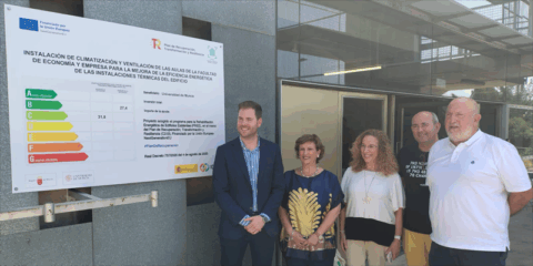Avanza la renovación del sistema de climatización de la Facultad de Economía y Empresa de Murcia