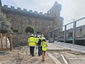El equipo de Artecoin realiza una visita a las obras de rehabilitación del Parador de Turismo de Oropesa