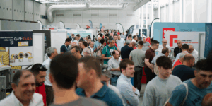 El segundo AÚNA Partner Day 2025 muestra soluciones para sectores de calefacción y renovables