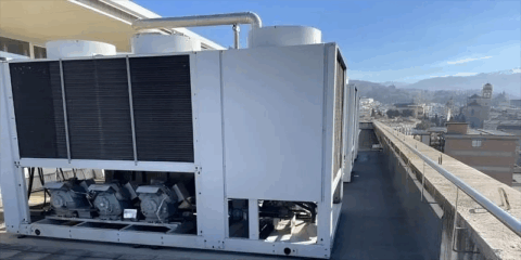 La ETSI de Caminos, Canales y Puertos de Granada renueva su sistema de climatización