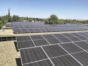 Aprobada la licitación del contrato mixto de suministro eléctrico y concesión de cubiertas para fotovoltaica en Zaragoza