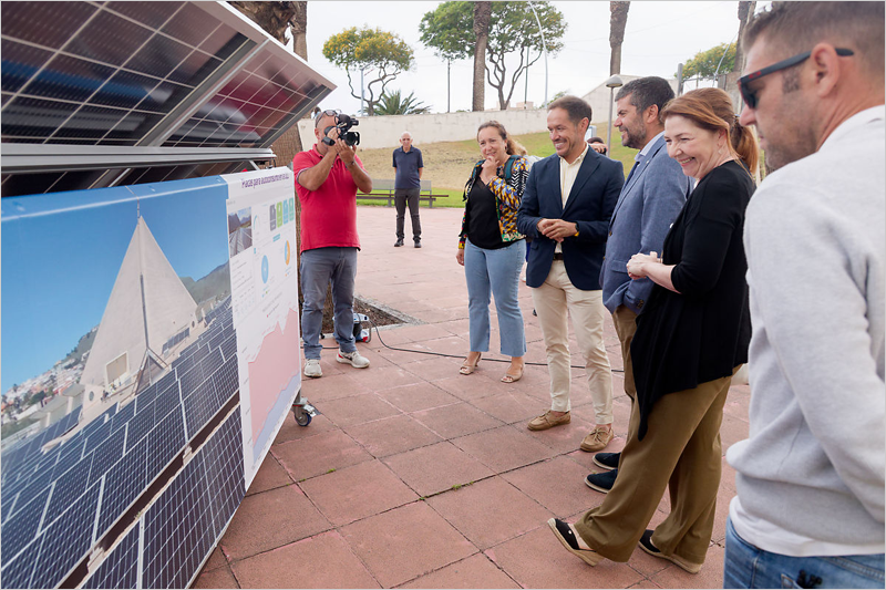 La Universidad de La Laguna instalará placas solares en 22 edificios para cubrir el 32% de su consumo energético