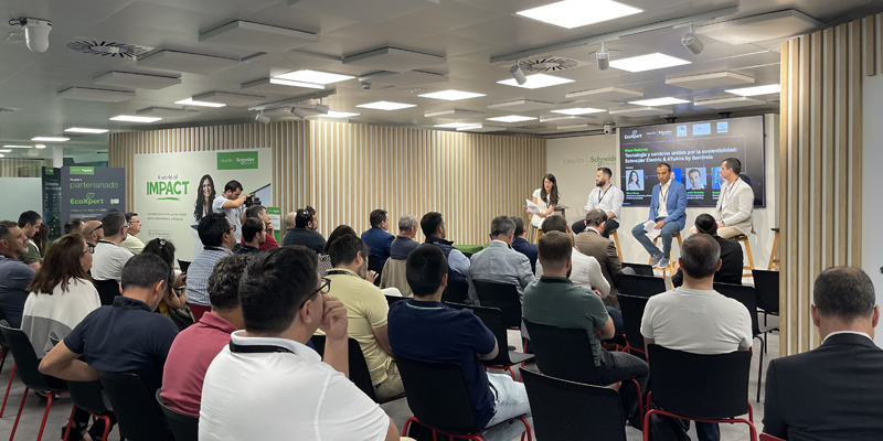 Alianza entre Schneider Electric y ATuAire by Iberdrola para la descarbonización energética en edificios