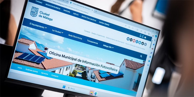 La Oficina de Información Fotovoltaica de Málaga inicia su actividad para asesorar a vecinos y pymes