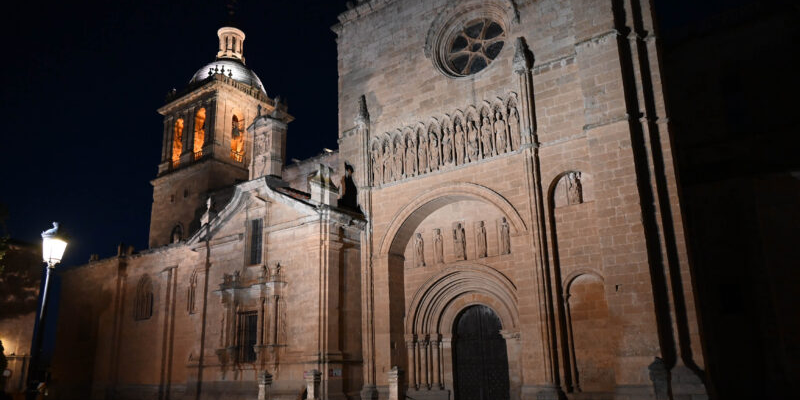 La mejora energética del alumbrado ornamental de la catedral y la capilla de Ciudad Rodrigo sale a licitación