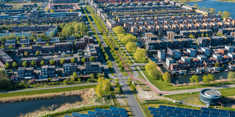 Un informe destaca la necesidad de apoyo político estable para el despliegue de redes térmicas inteligentes