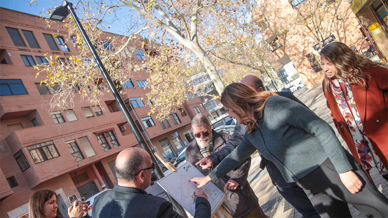 El alumbrado público del barrio de Benicalap se renueva y amplía en un 62% los puntos de luz