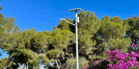 En marcha la instalación de la sexta fase de farolas solares en zonas del municipio de Teulada