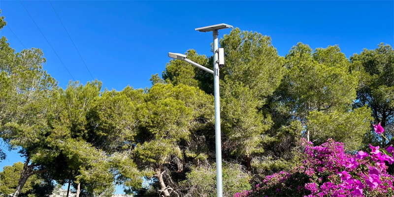 En marcha la instalación de la sexta fase de farolas solares en zonas del municipio de Teulada
