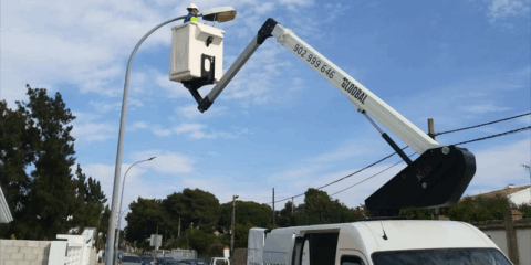 El mantenimiento y mejora del alumbrado y sistema de telegestión de Chiclana sale a licitación