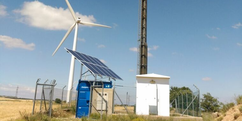 Los sistemas híbridos de energía renovable de Desigenia garantizan un suministro eléctrico continuo y eficiente