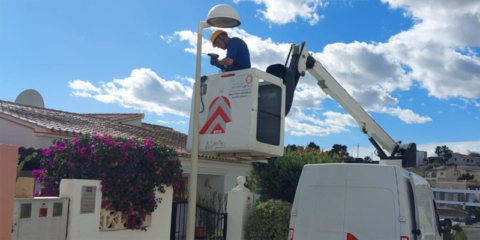 Benitatxell subastará el ahorro eléctrico generado con la renovación de su alumbrado público